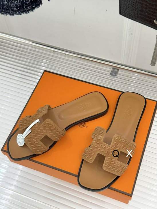 Picture of Hermes Slippers _SKUHermessz35-403CMJX10011739